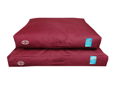 Pet Outdoor Sleepers - Waterproof - Petzenya